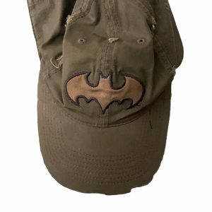 ❤️2 for $25 Batman hat distressed EUC